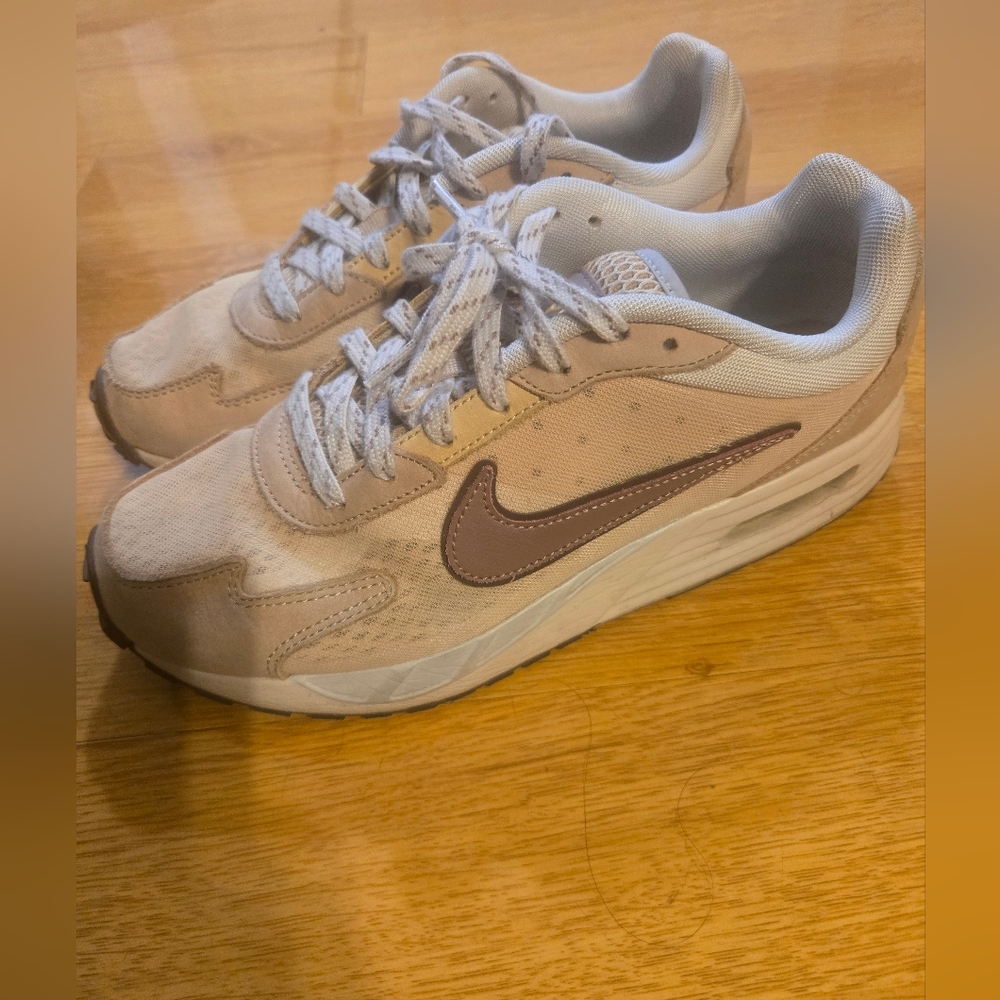 Nike AIR MAX SOLO